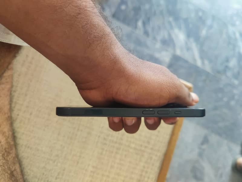 Apple iPhone 14 1