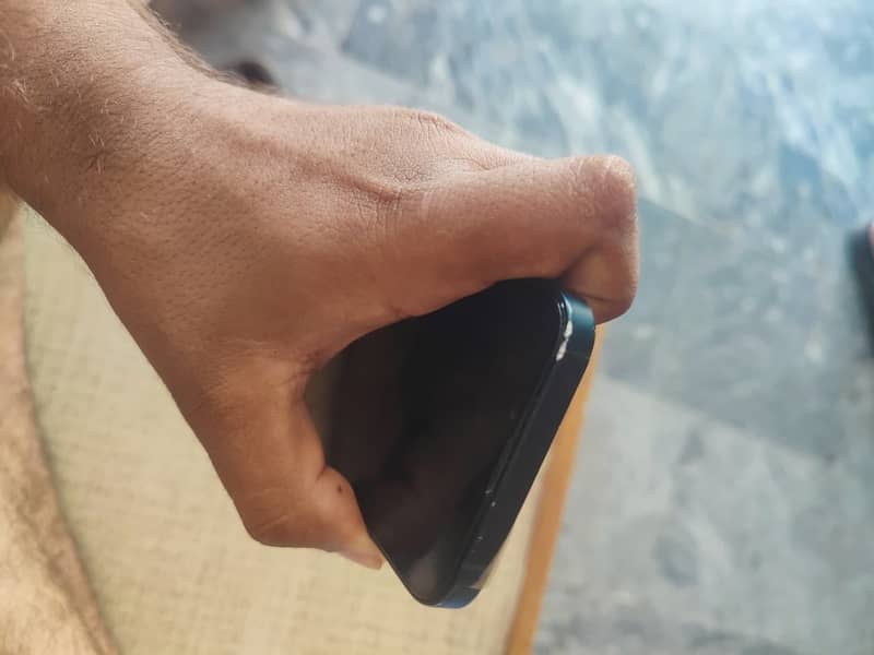 Apple iPhone 14 5