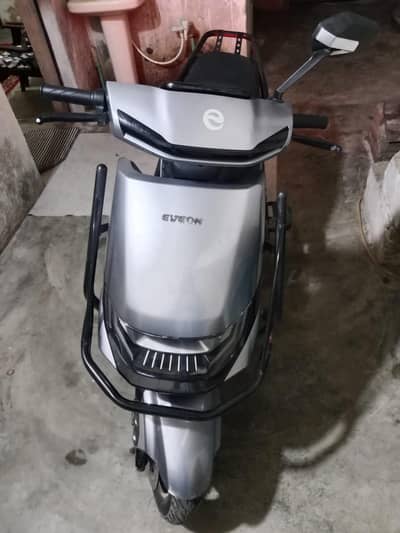 electric scooter/ scooty