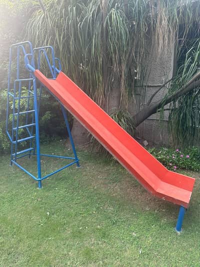 Fiber slide with metal ladder