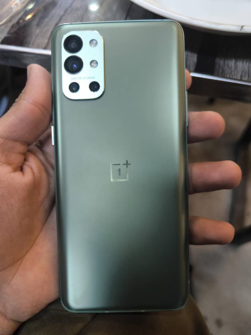 One Plus 9R 0