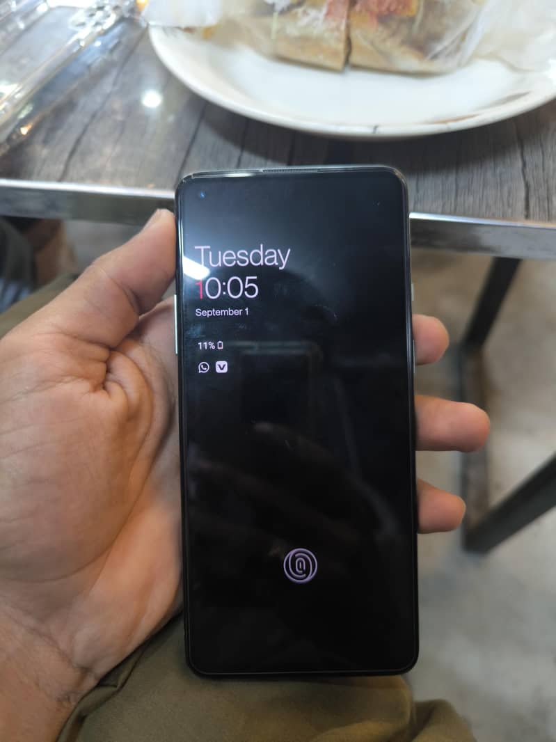 One Plus 9R 2