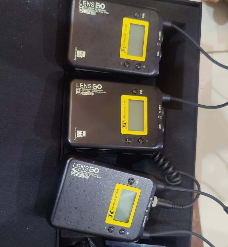wireless microphones 4