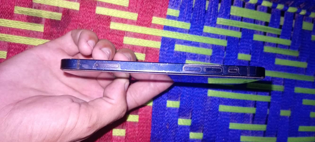 Apple iPhone 12 2