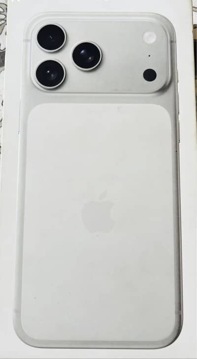 Apple iPhone 17 Pro Max FU