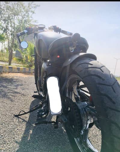 Suzuki GS 150 converted to Robber shape 250 shape.