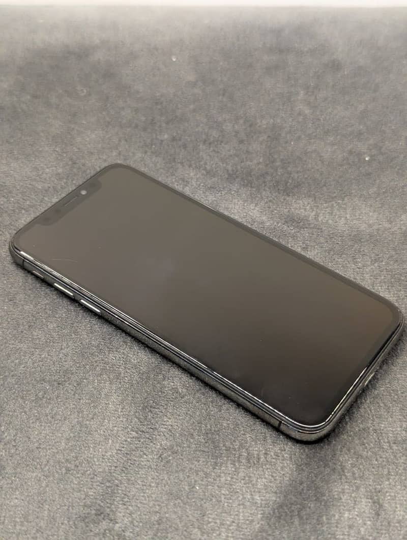 Apple iPhone X 0