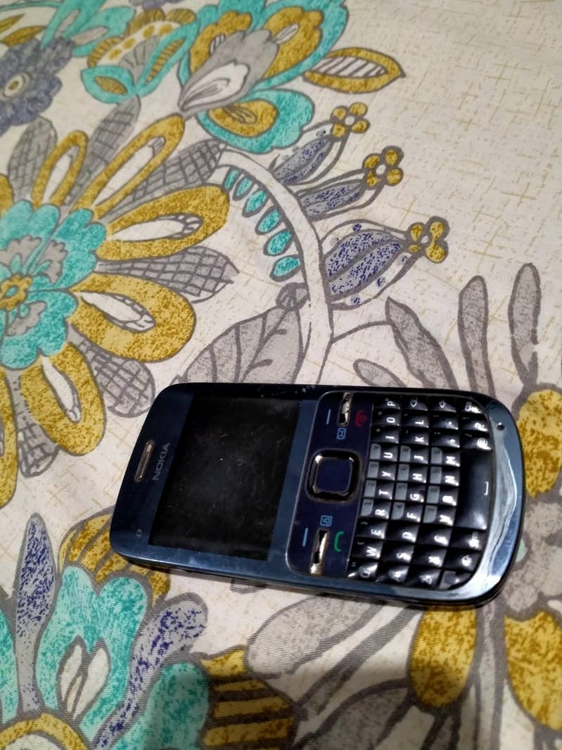 Nokia C3 3