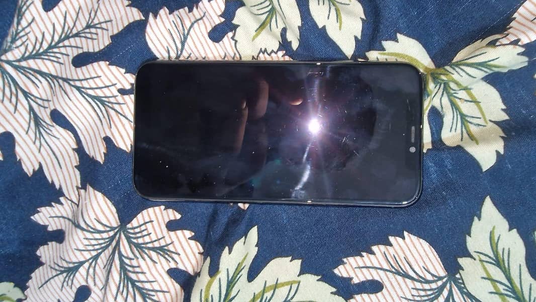 Apple iPhone 11 Pro 2