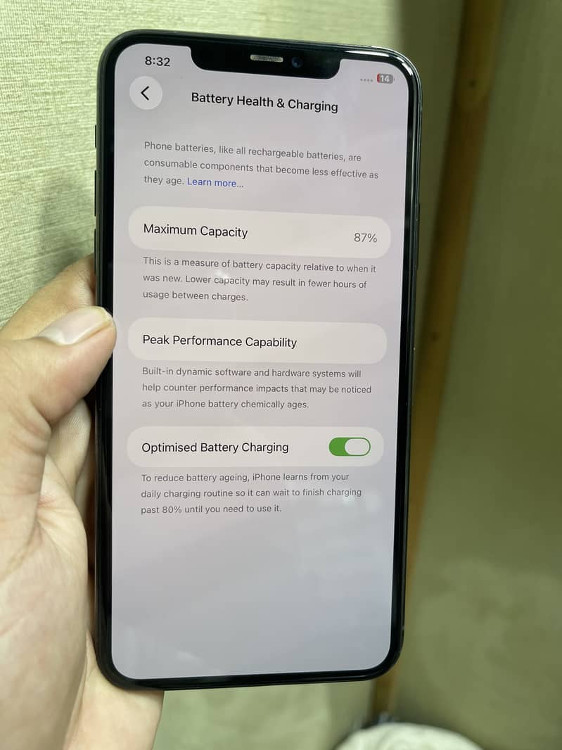 Apple iPhone 11 Pro Max 8
