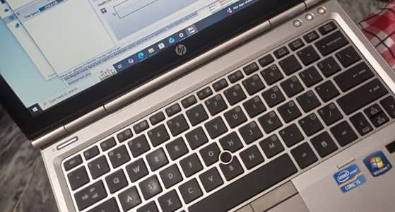 HP EliteBook 2560p | Core i5 | 4GB RAM | 256GB SSD