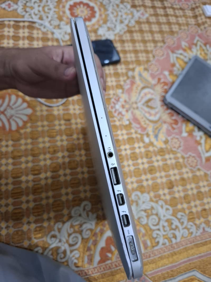 MacBook pro 4