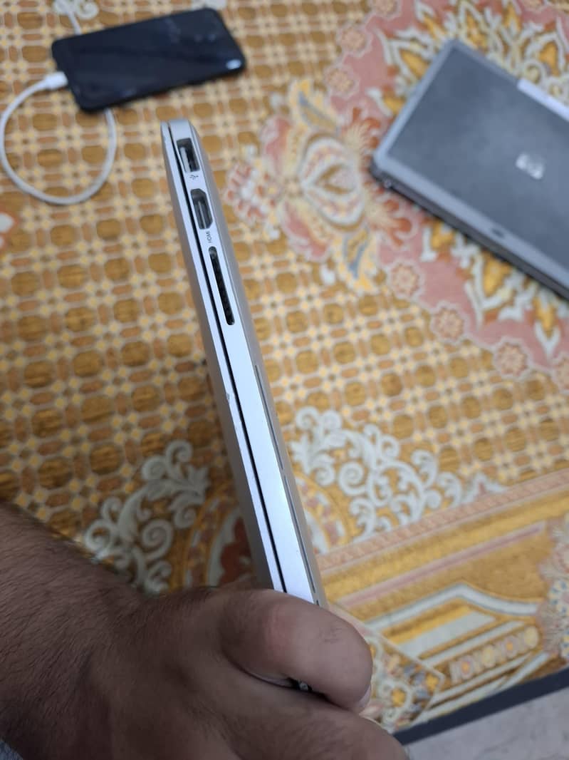 MacBook pro 5