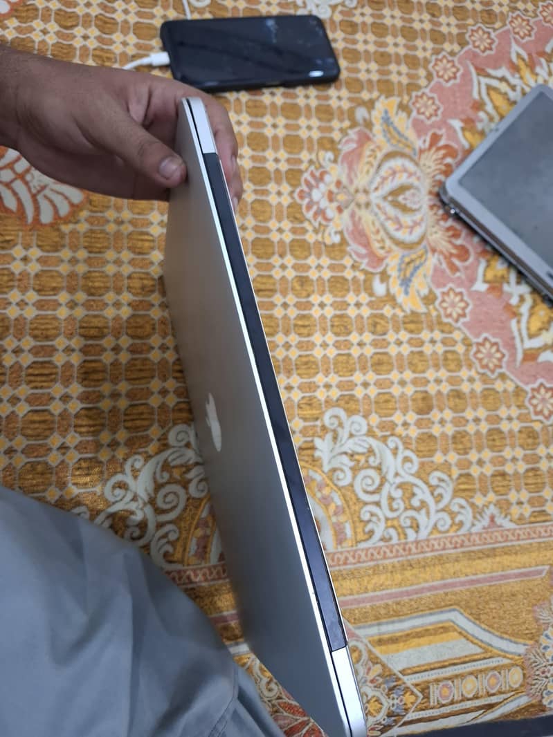 MacBook pro 7