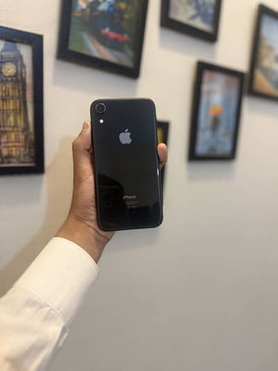 Apple iPhone XR