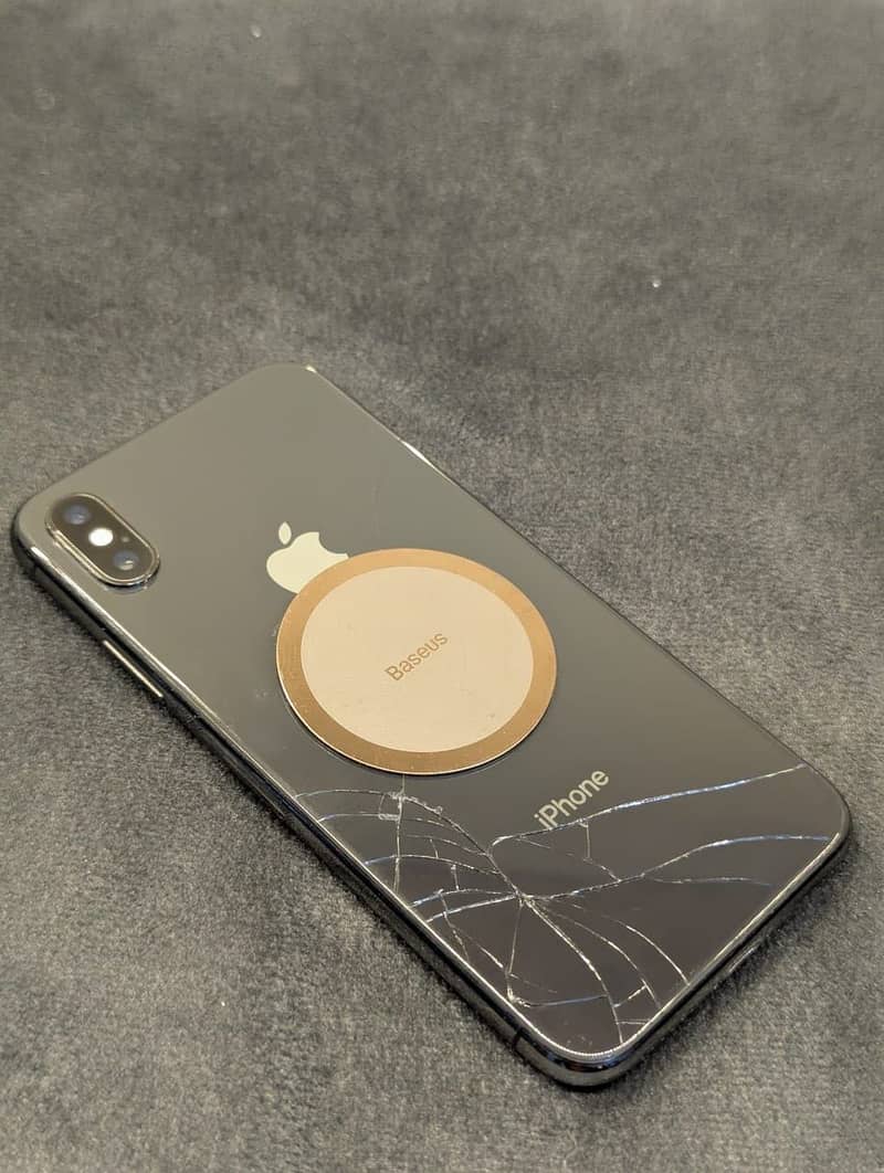 Apple iPhone X 12