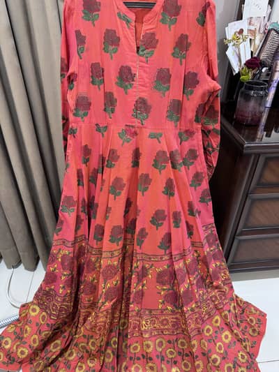 Beautiful Floral Maxi Dress – Brand New Condition 