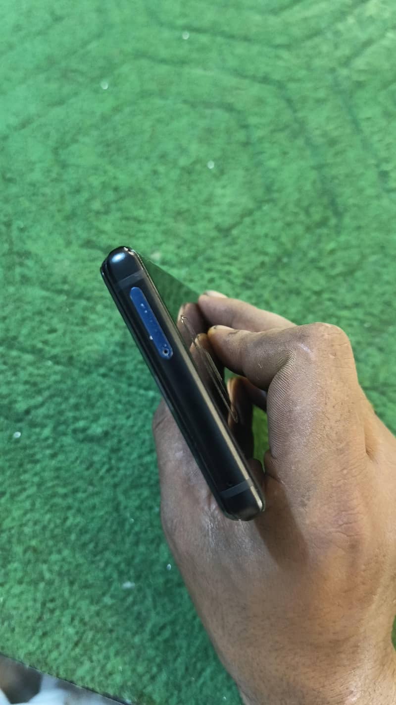 Samsung Mobile Note 9 1