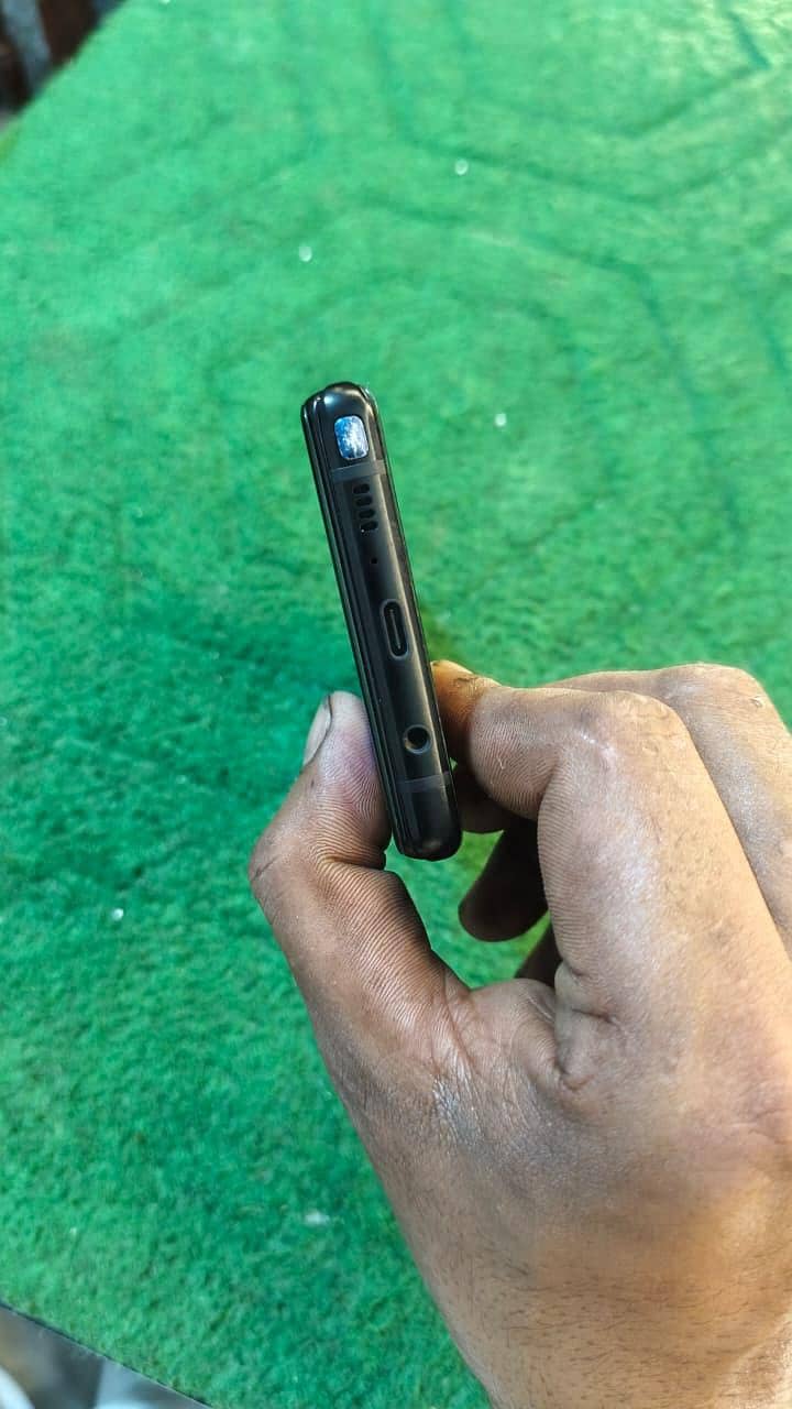 Samsung Mobile Note 9 6