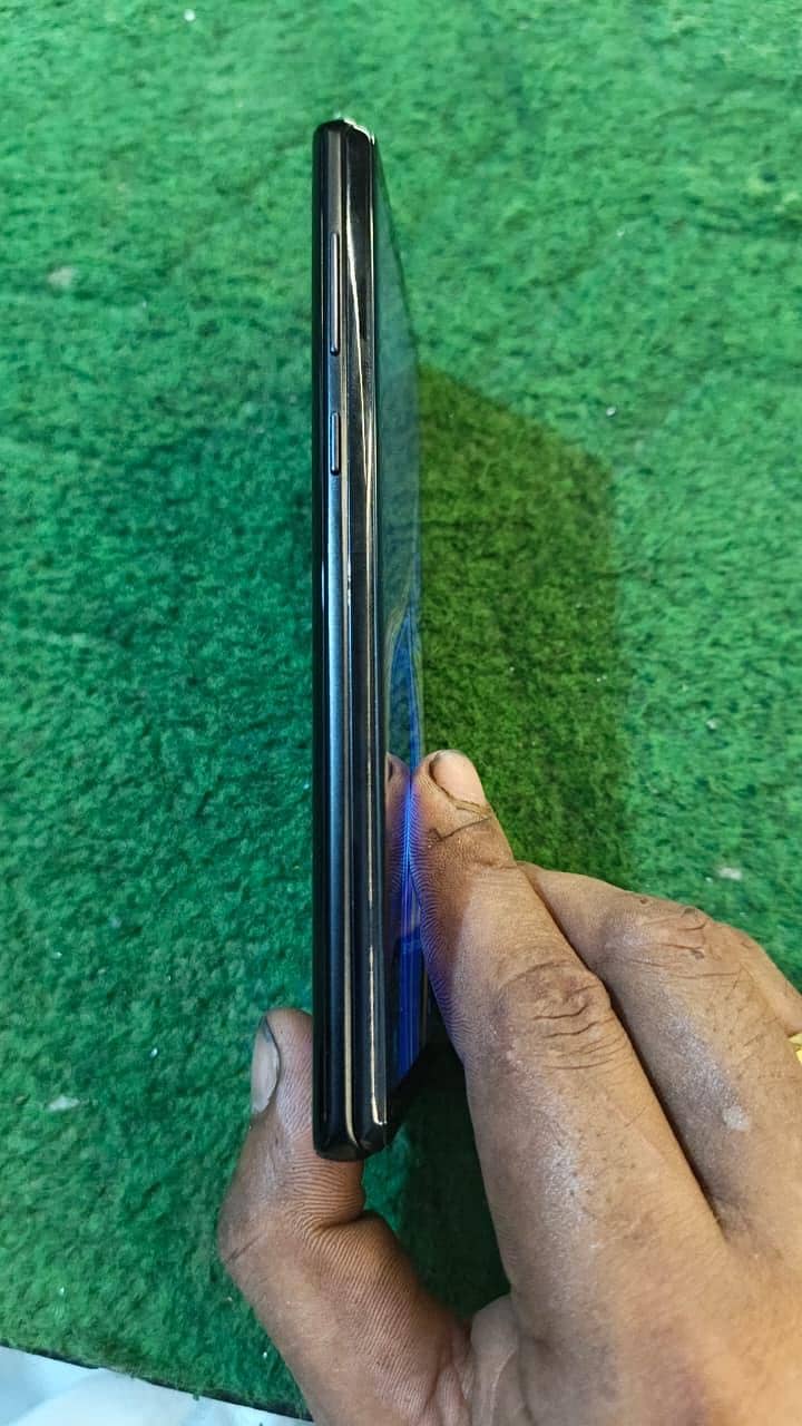 Samsung Mobile Note 9 11