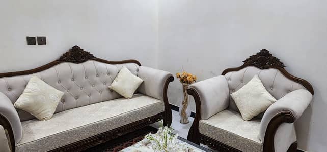 Pure Chinioti Custom-Made 5-Seater Sofa Set – 10/10 Brand New (Unused)