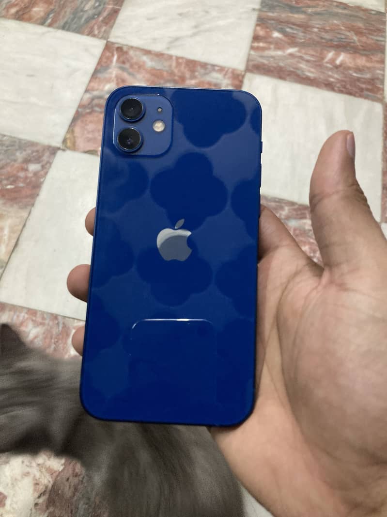 Apple iPhone 12 3