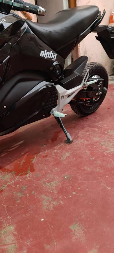 unic 125