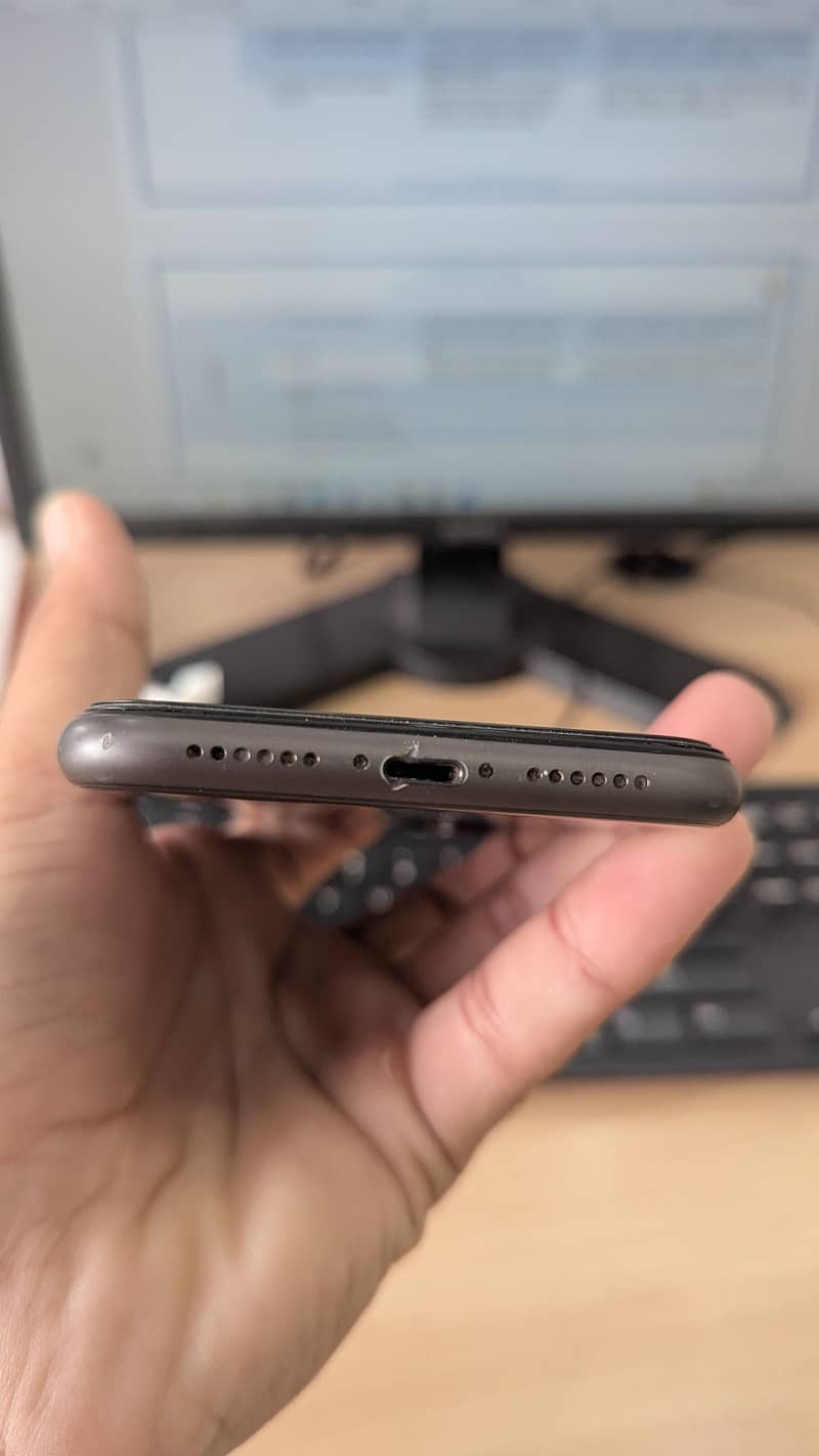 Apple iPhone 11 2