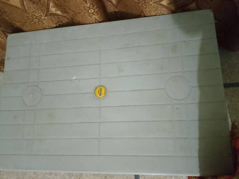 plastic folding table 2
