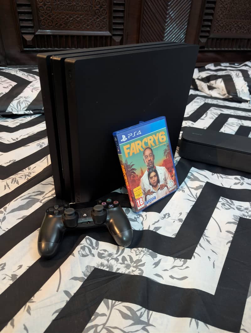 PS4 pro 1tb 0