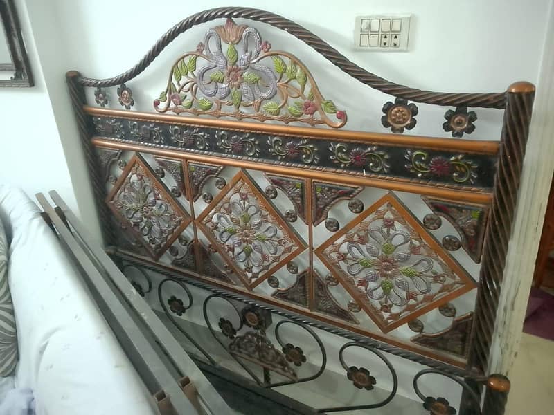 iron bed 1