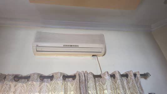LG 1 TON AC