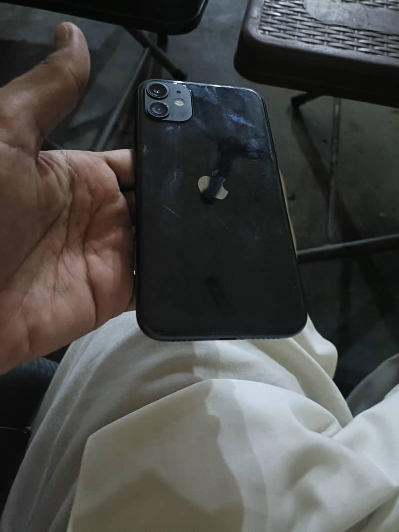 Apple iPhone 11 0