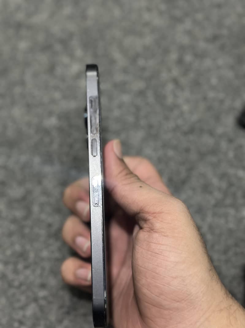 Apple iPhone 14 Pro Max 2