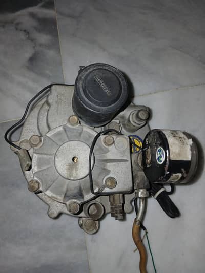 CNG CYLINDER + CNG KIT (Made in Argentina) Very good condition.