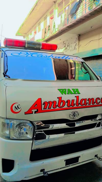 Toyota hias baxa ambulance