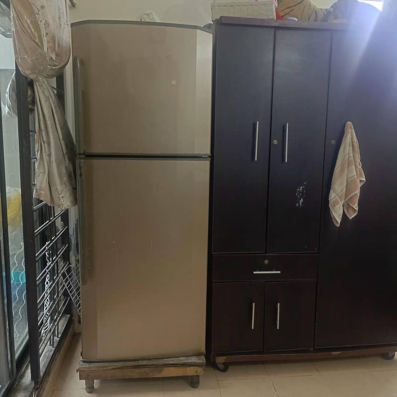 working condition refregerator 0