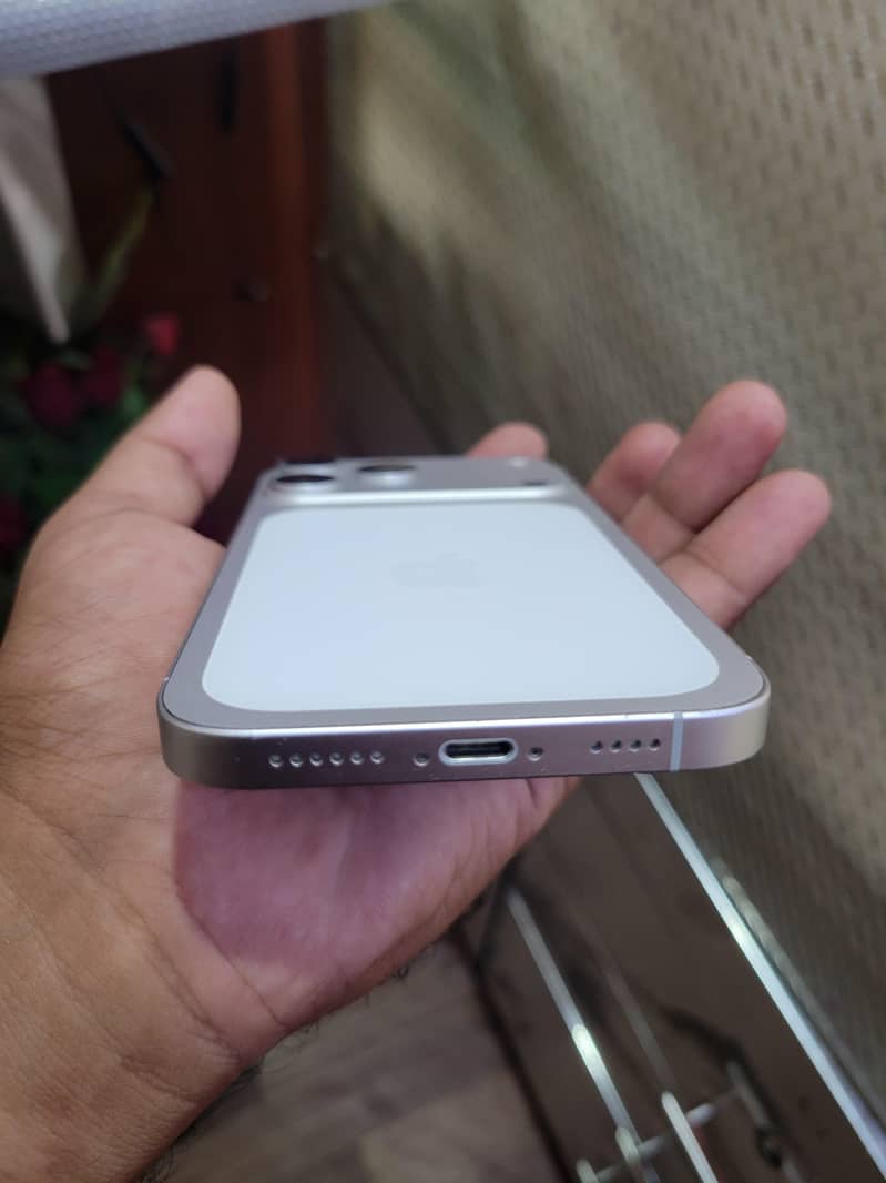 Apple iPhone 17 Pro Max 2