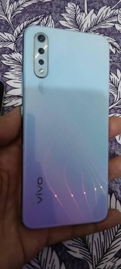 Vivo S1
