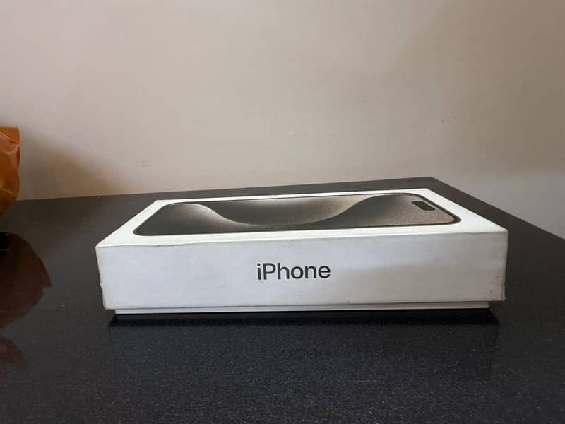 Apple iPhone 15 Pro 4