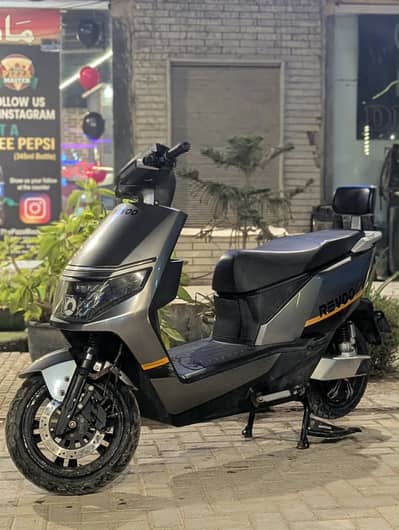 REVOO C03 Electric Scooter (2024) – Great Condition (Without Battery)