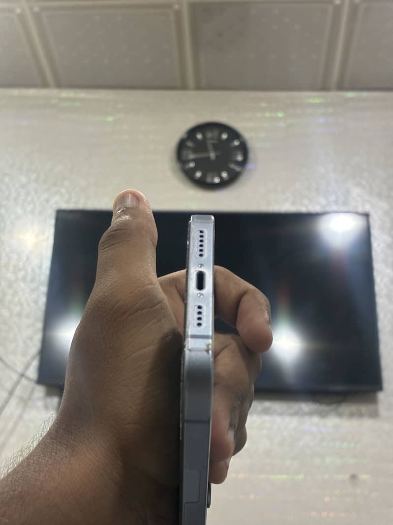 Apple iPhone 14 plus 4