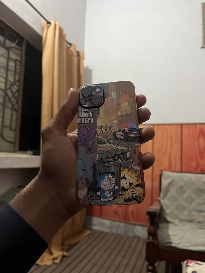 Apple iPhone 13 0
