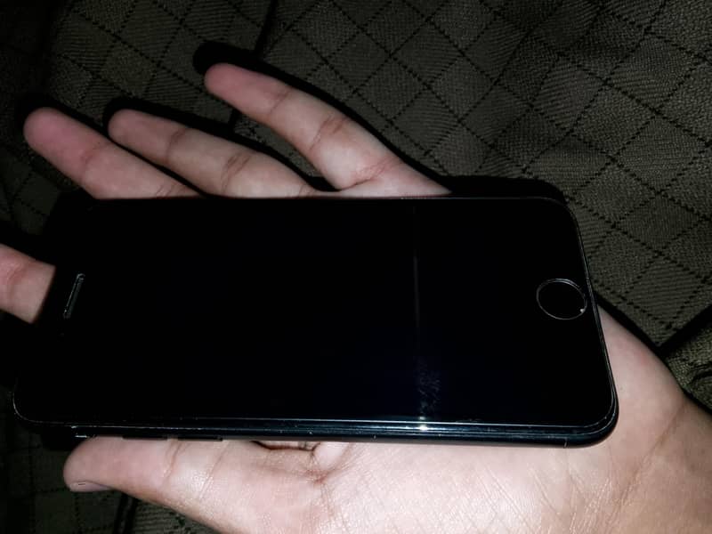 Apple iPhone 7 4
