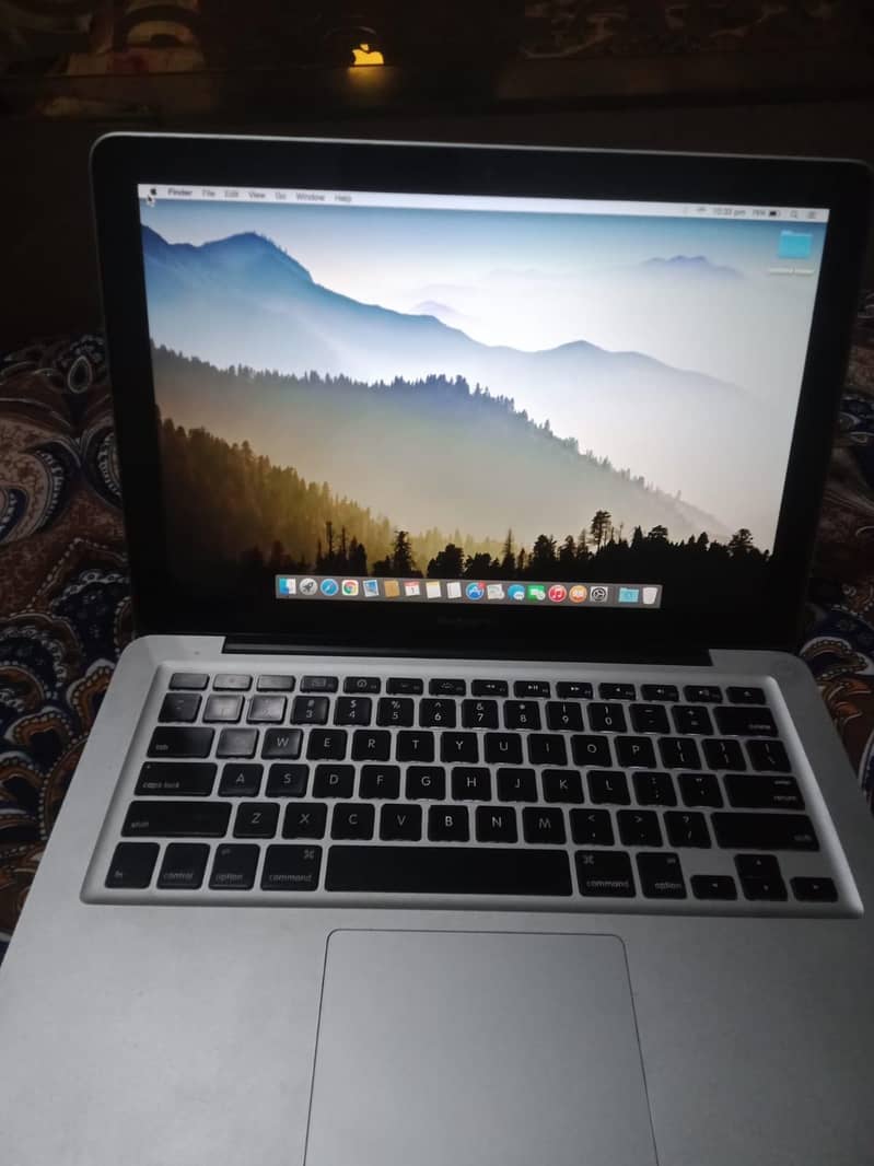 apple MacBook pro 2