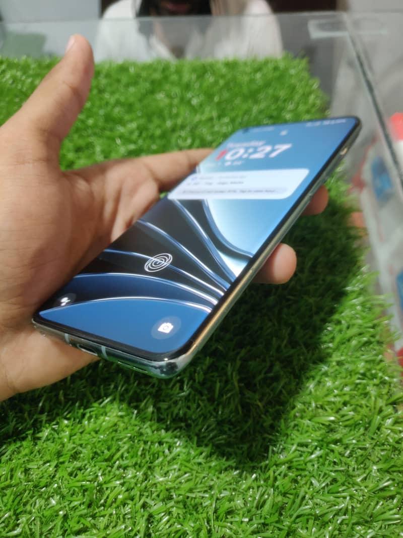 One Plus 10 Pro 3