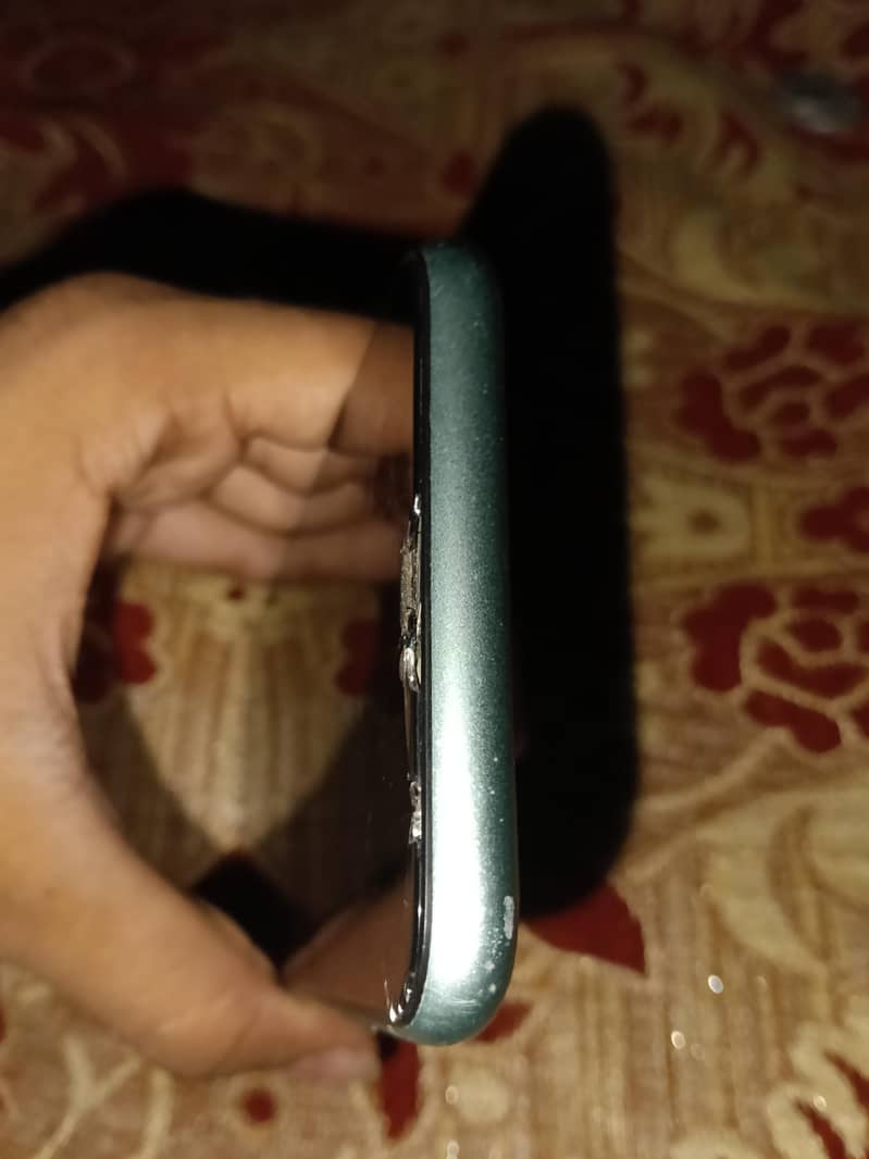 Apple iPhone 11 5