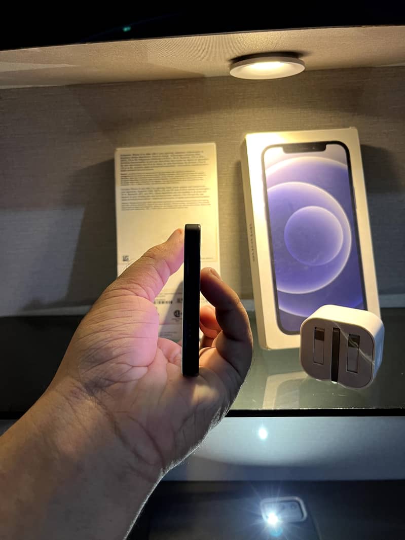Apple iPhone 12 mini 2