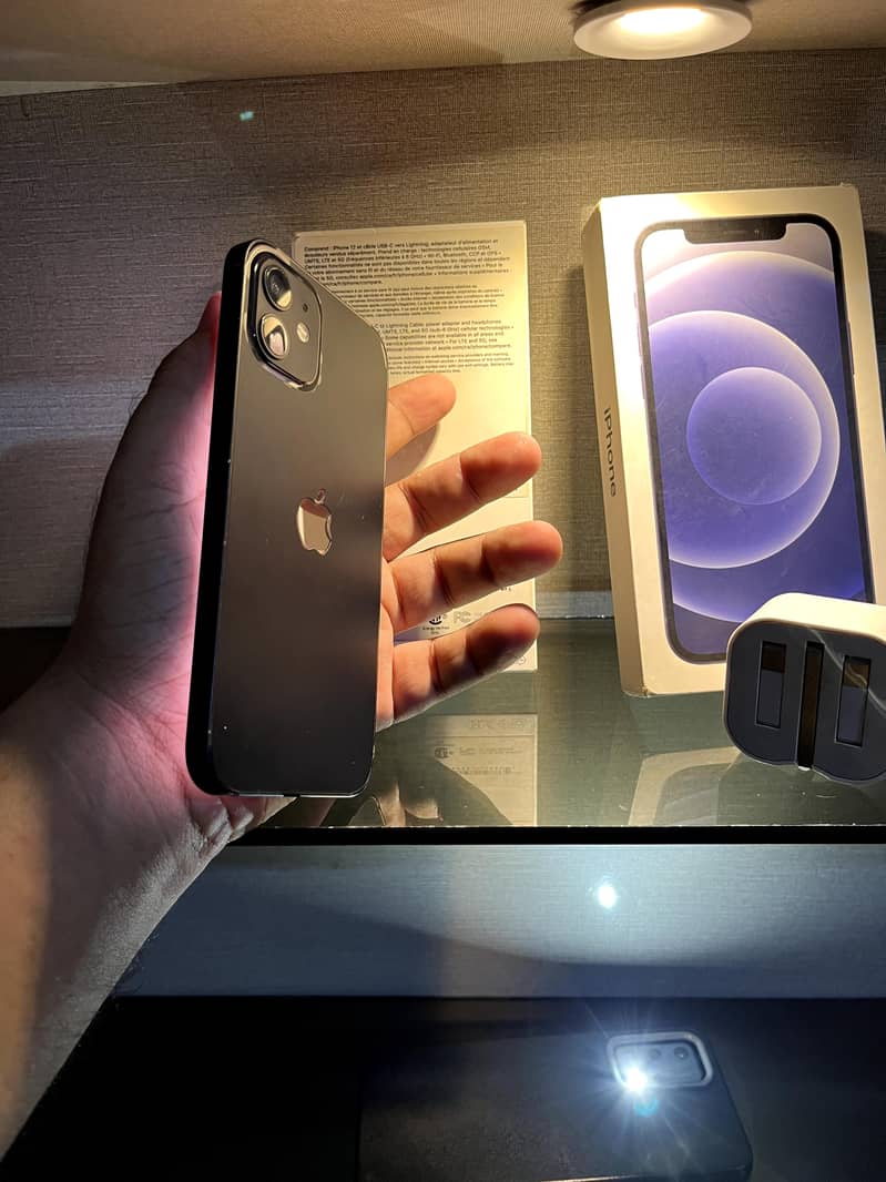 Apple iPhone 12 mini 4