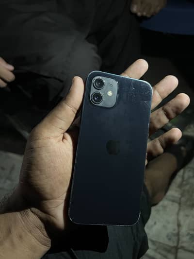Apple iPhone 12